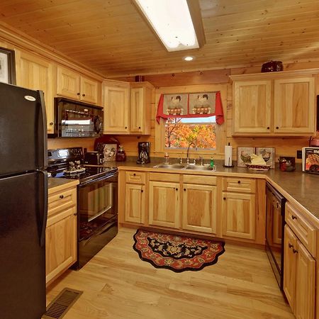 Moonshiner'S Legacy Holiday Home Gatlinburg Exteriör bild