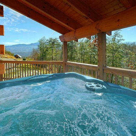 Moonshiner'S Legacy Holiday Home Gatlinburg Exteriör bild