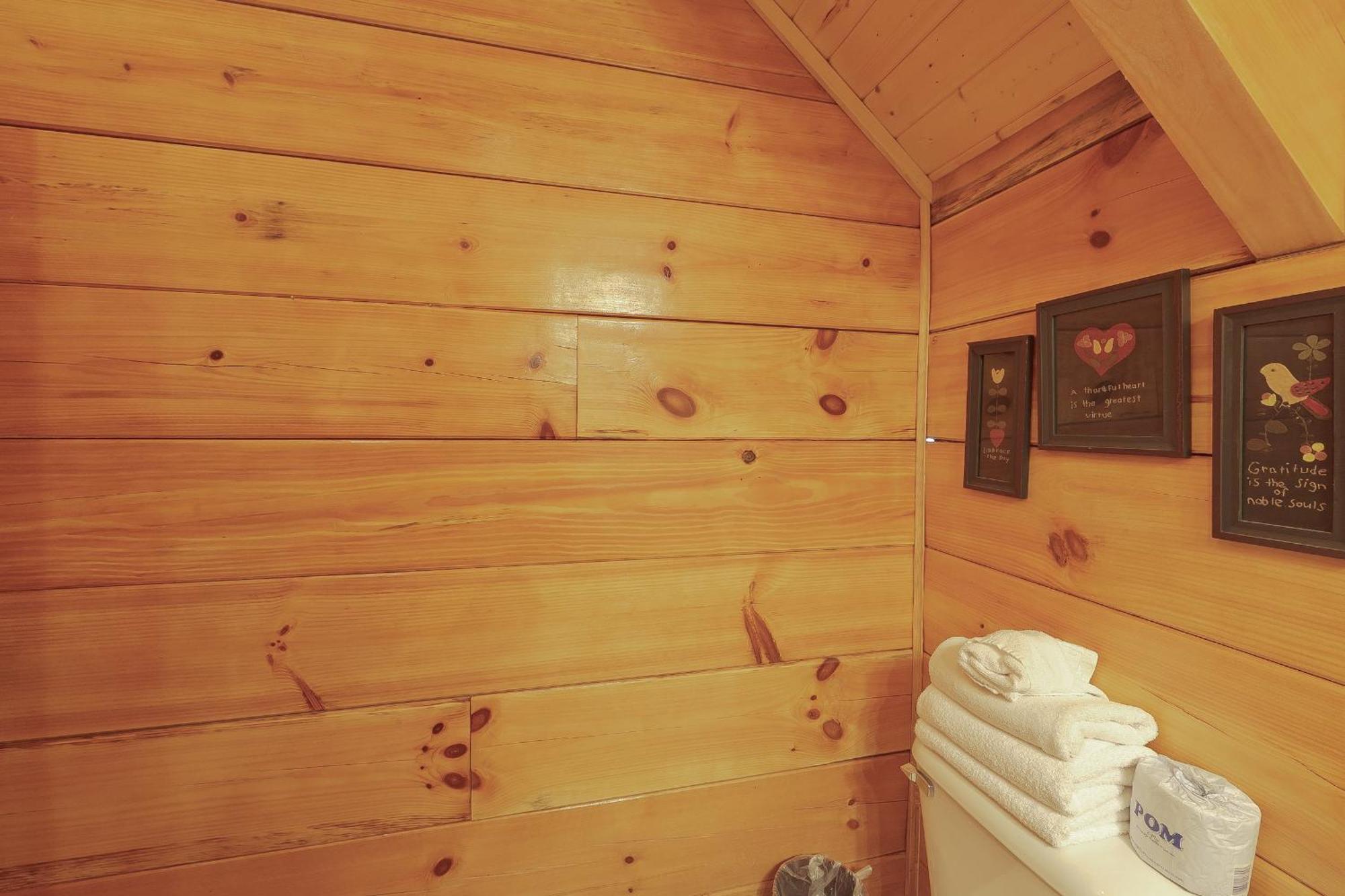 Moonshiner'S Legacy Holiday Home Gatlinburg Exteriör bild